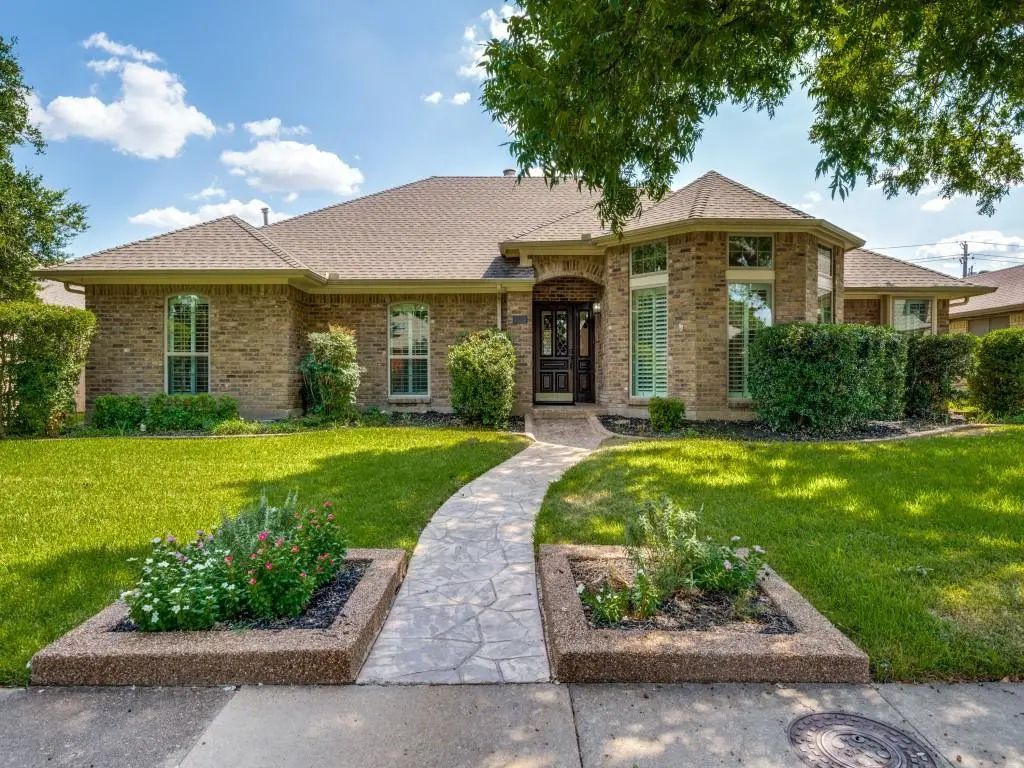 4304 Country Brook Drive, Dallas