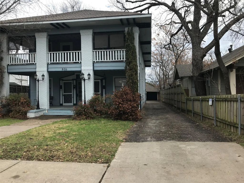 826 N Bishop Avenue 2, Dallas
