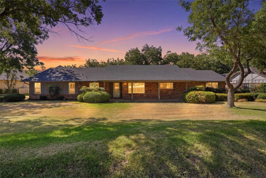 6116 Belvidere Circle, Granbury