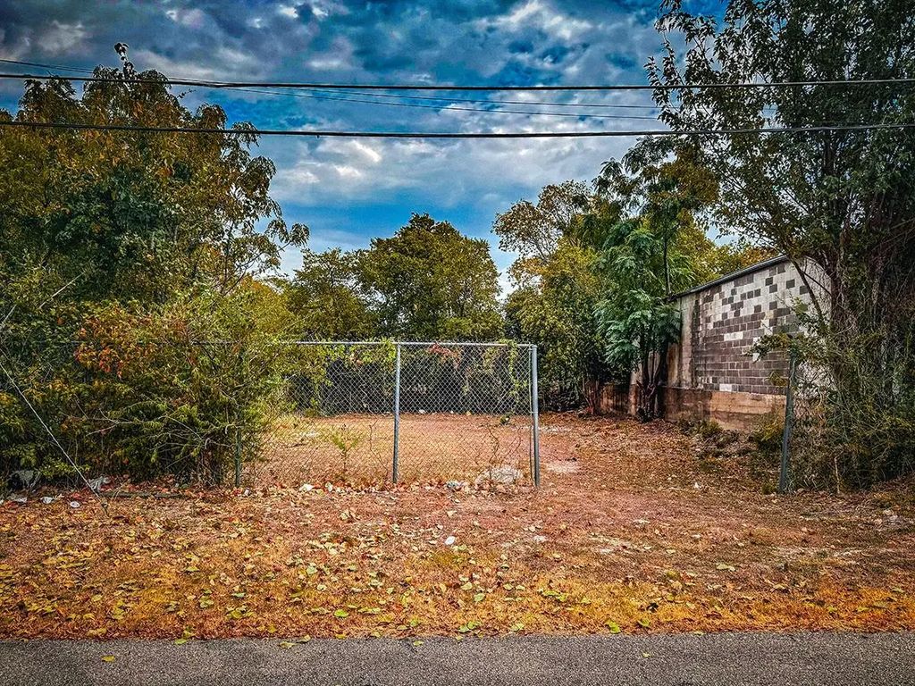 2223 Gallatin Street, Dallas