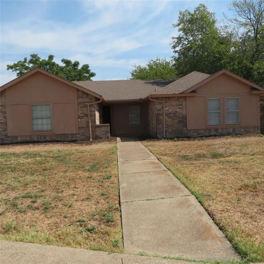 1464 Brook Meadow Circle, Lancaster