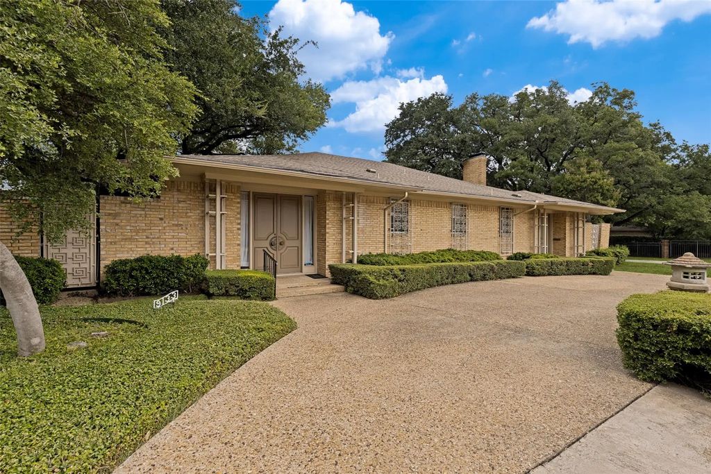 9133 Boedeker Circle, Dallas