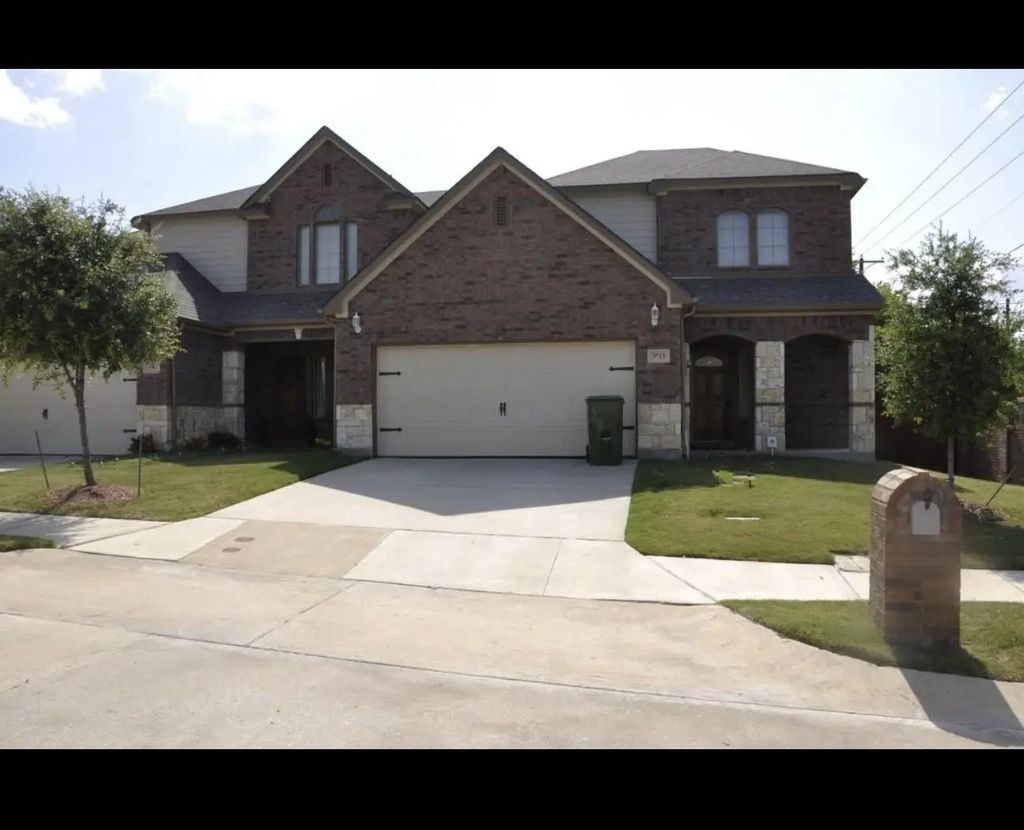 3713 Pearl Trail, Garland