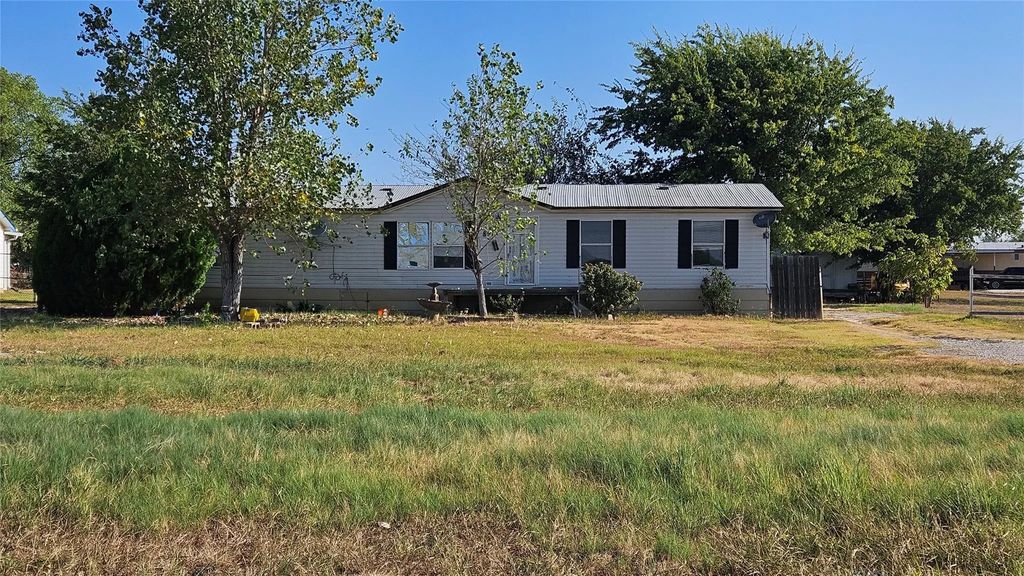 8913 Holly Road, Alvarado