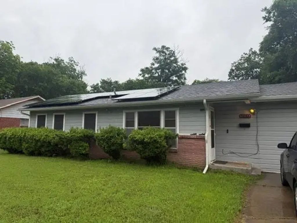 507 Graham Street, Cleburne