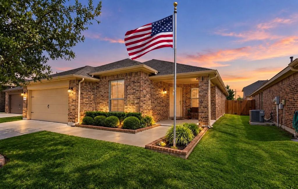 6932 Tide Lane, Fort Worth
