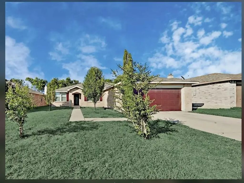 1512 Windy Meadows Drive, Burleson