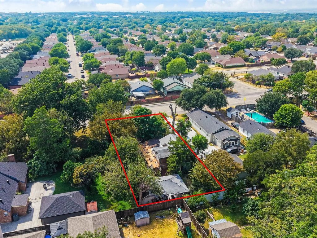 1812 S Cockrell Hill Road, Dallas
