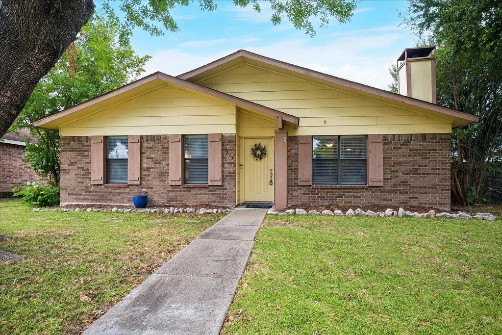 1213 Frio Lane, Garland