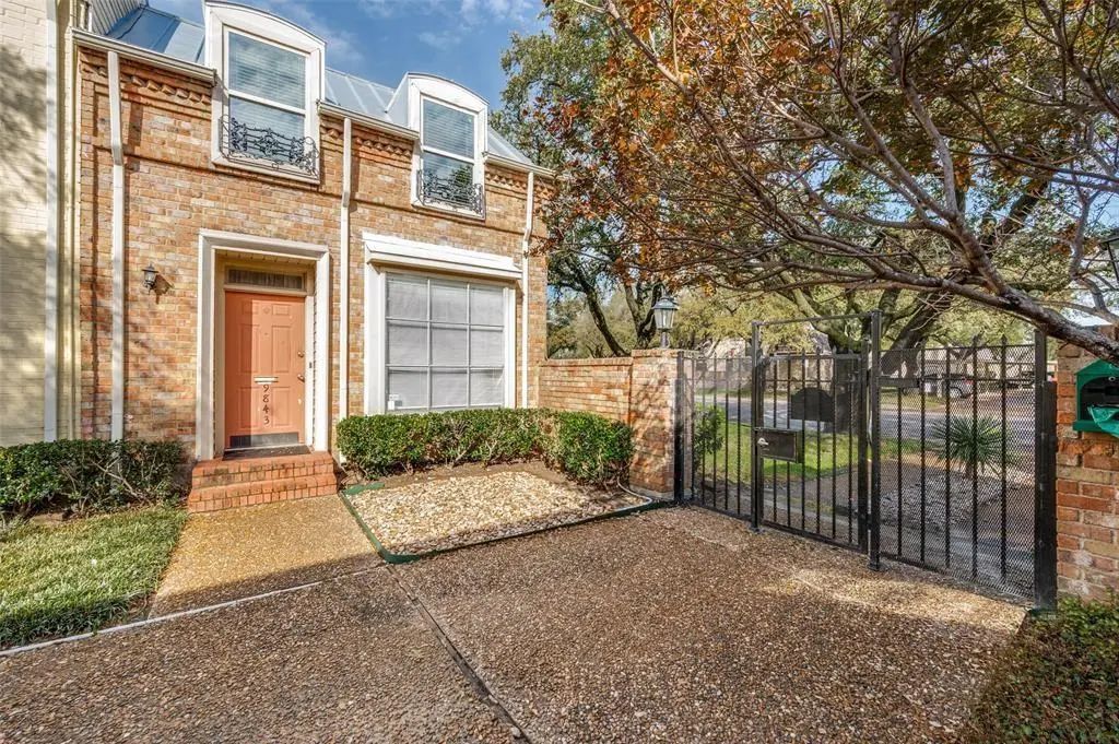 9843 Park Lane Court, Dallas