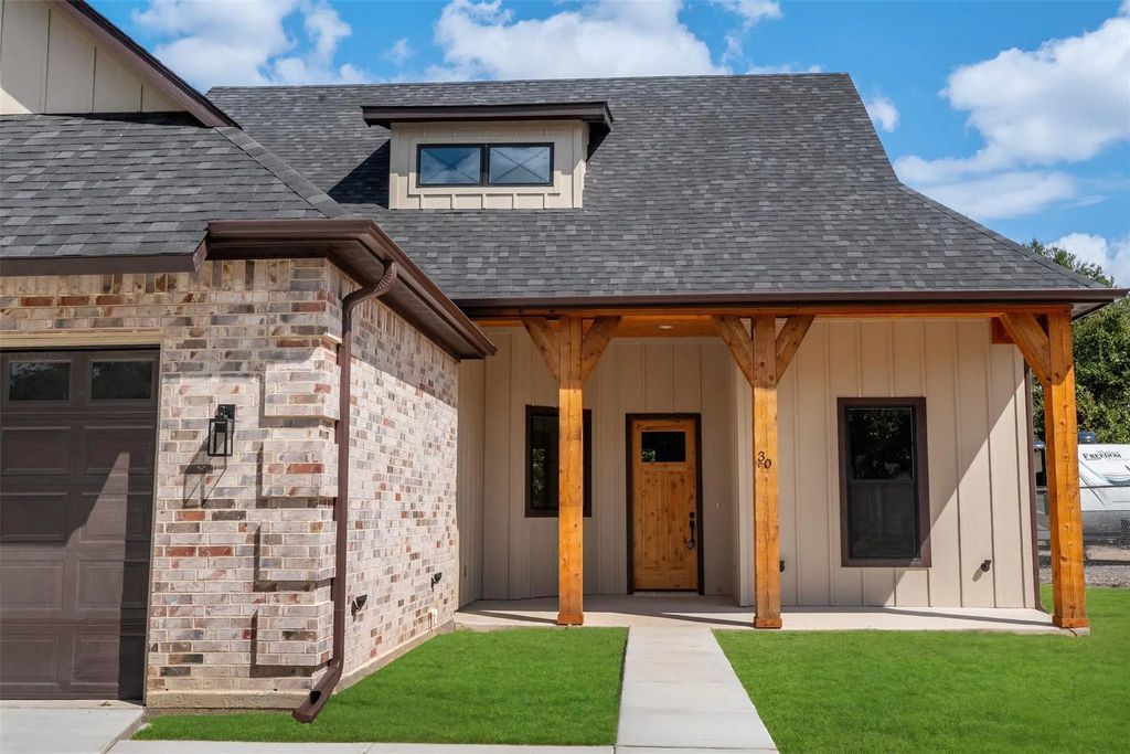 30 Rainbow Drive, Star Harbor