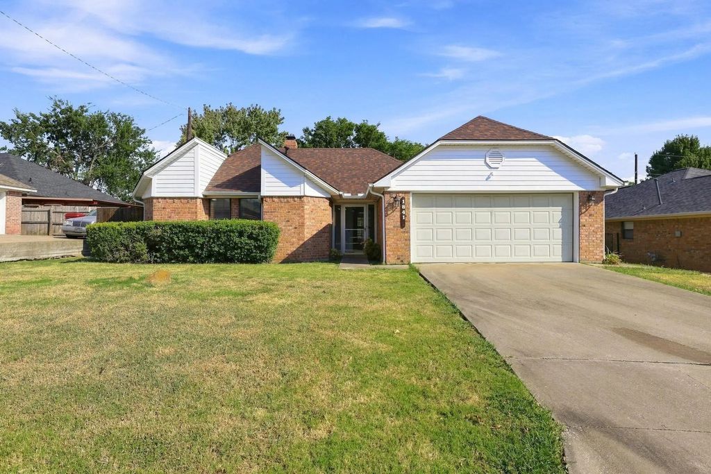 1841 Glenway Drive, Sherman