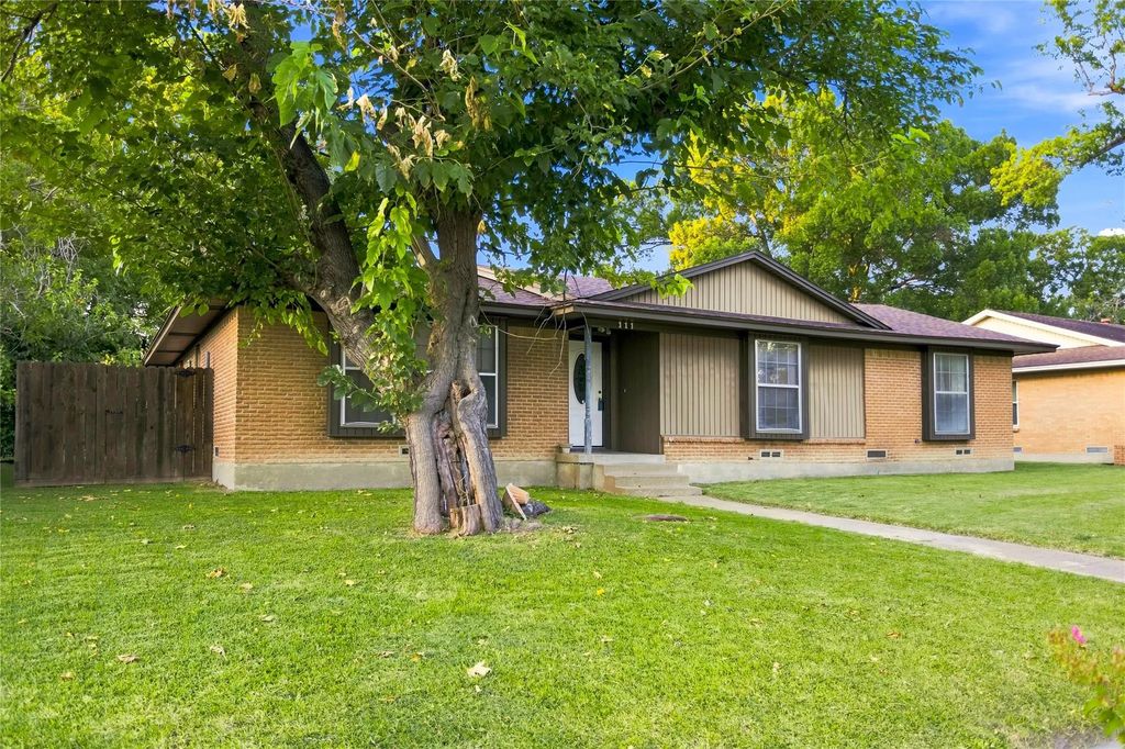 111 W Kenwood Drive, Garland