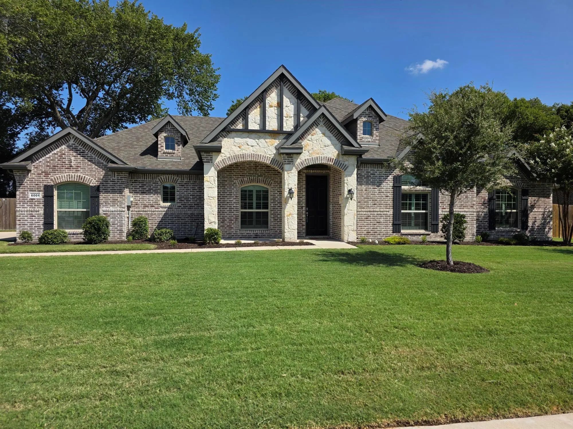 Photo of Listing #21374615