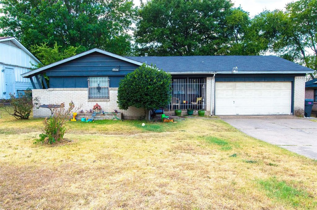 6931 Sweet Sue Lane, Dallas