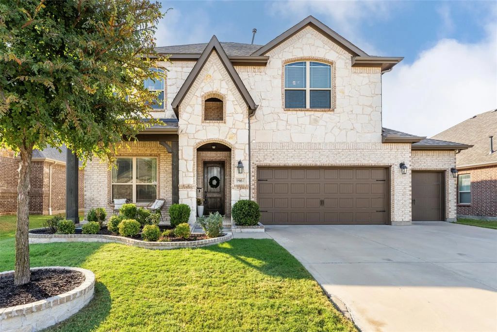 1904 Lasseter Drive, Mansfield