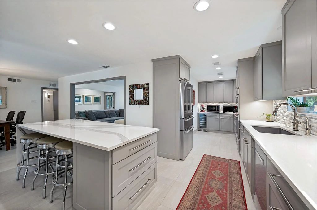 3525 Timberview Road, Dallas
