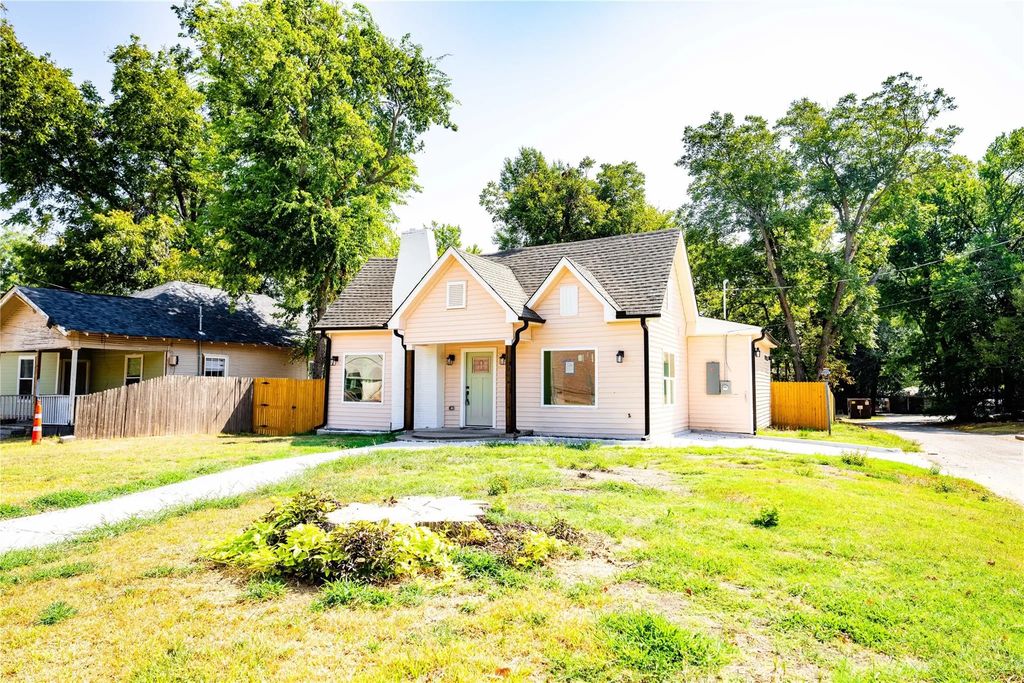 606 Davis Street N, Sulphur Springs
