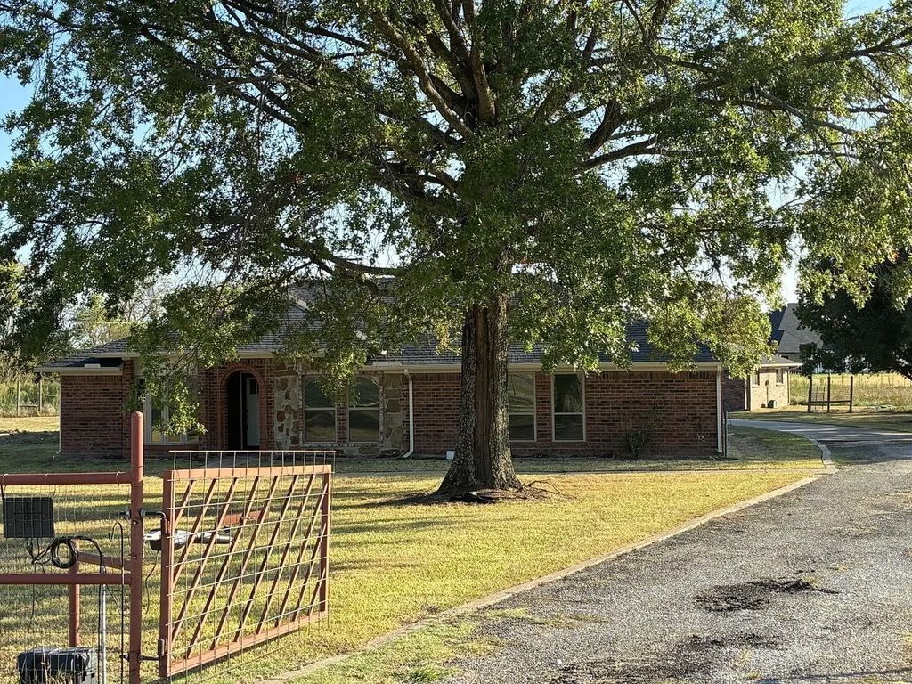 8076 Fm 35 Road, Royse City