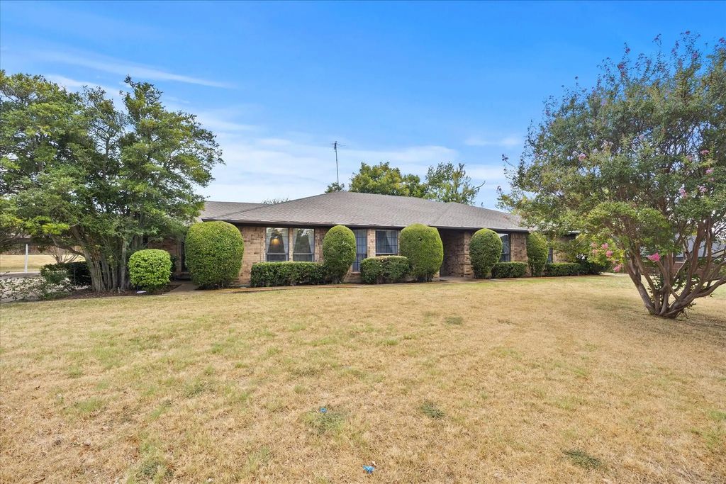 12 Park Central Circle, Rockwall