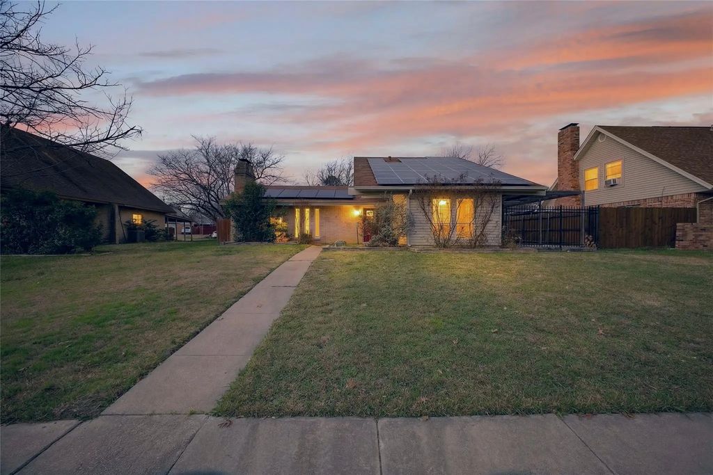 2801 Vancouver Street, Irving