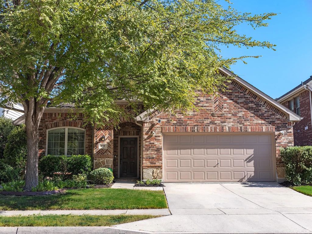 839 Lake Forest Trail, Little Elm
