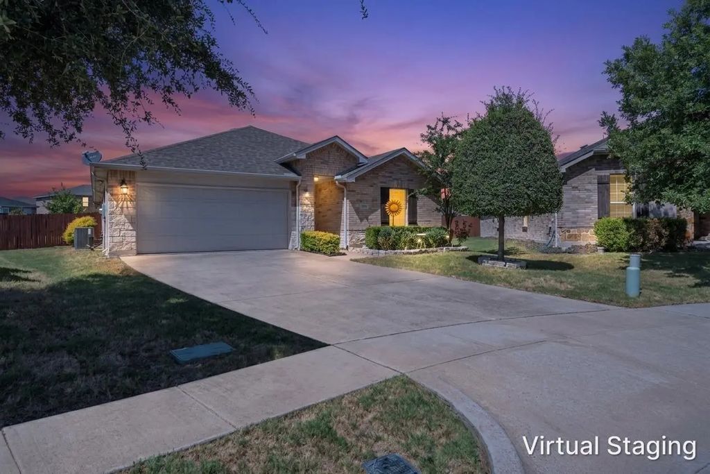 709 Denali Drive, Arlington
