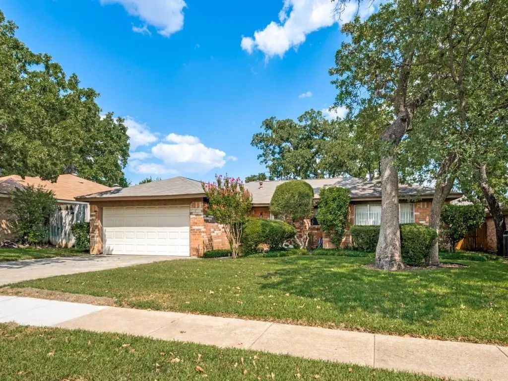 2728 Meadow Green, Bedford