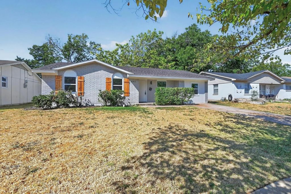 2642 Brady Lane, Grand Prairie