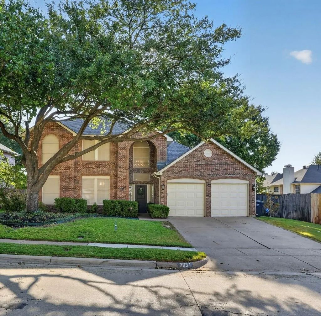 7654 Arcadia Trail, Fort Worth