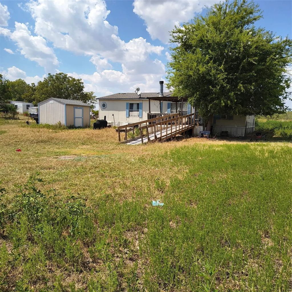 3601 Bluhm Road, West