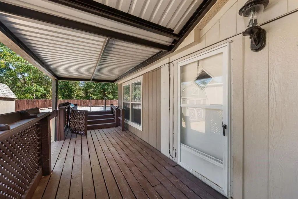 1517 Mockingbird Lane, Pelican Bay