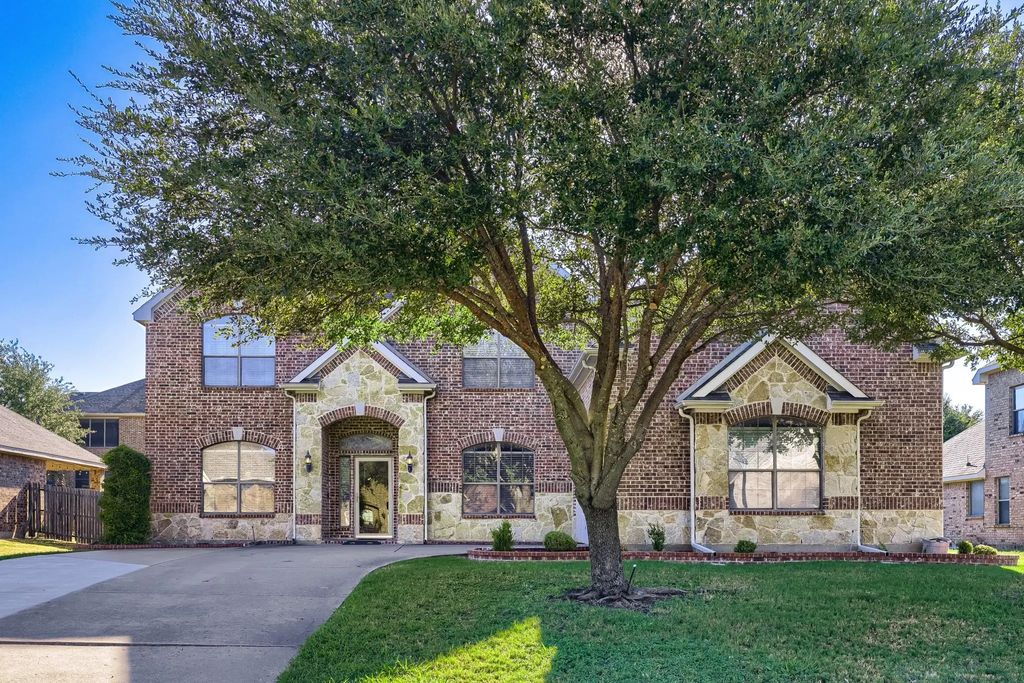 1012 Surrey Drive, DeSoto