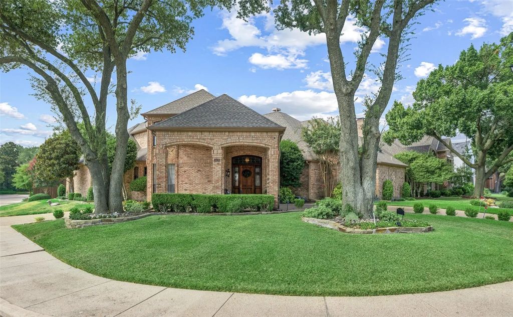 4428 Hollow Oak Drive, Dallas