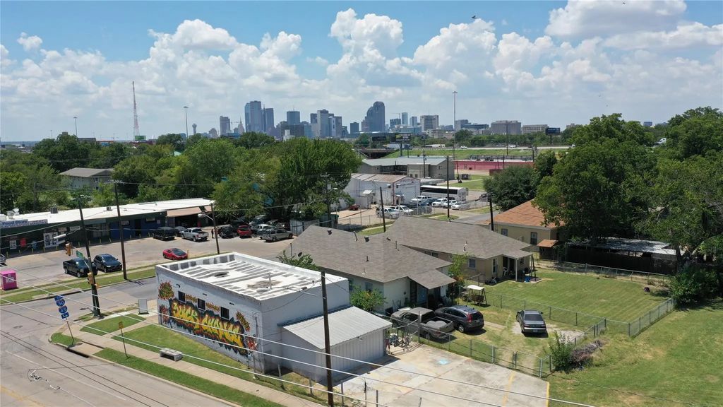 820 S Carroll Avenue, Dallas