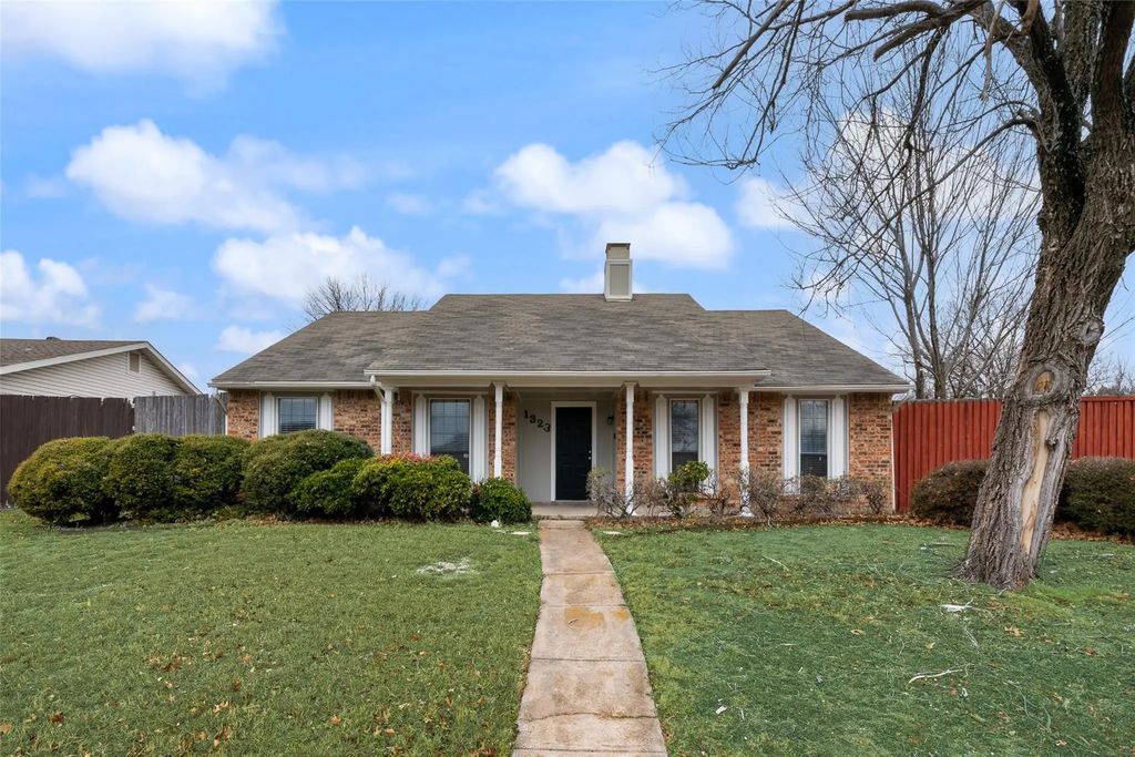 1323 Rivercrest Boulevard, Allen