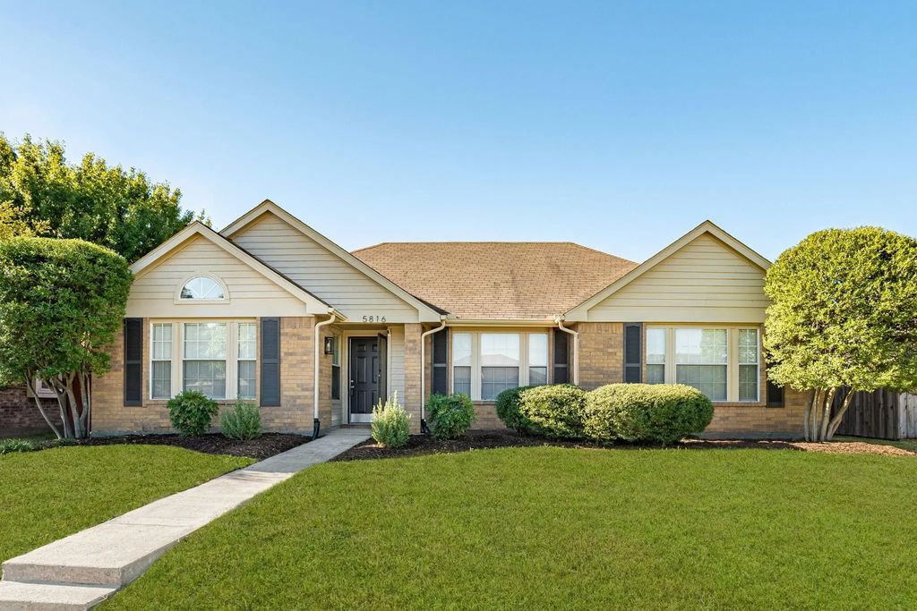 5816 Baker Drive, The Colony