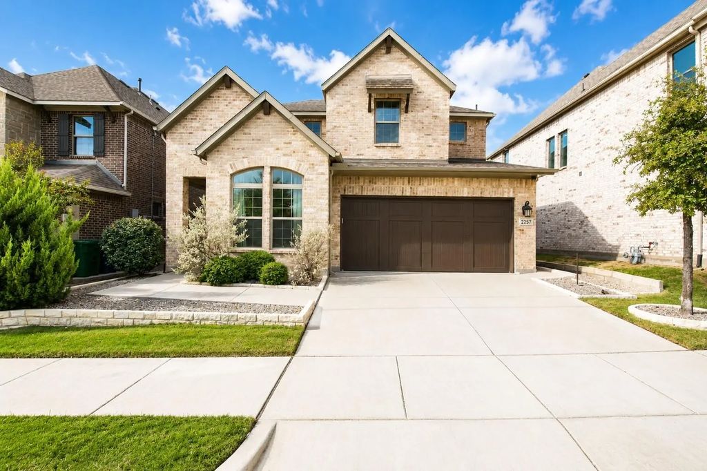 2257 Lexington Way, Carrollton