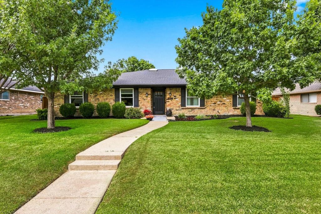 308 Canyon Valley Drive, Richardson