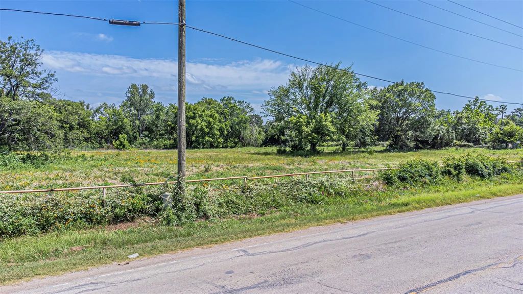 1407 W Simonds Road, Seagoville