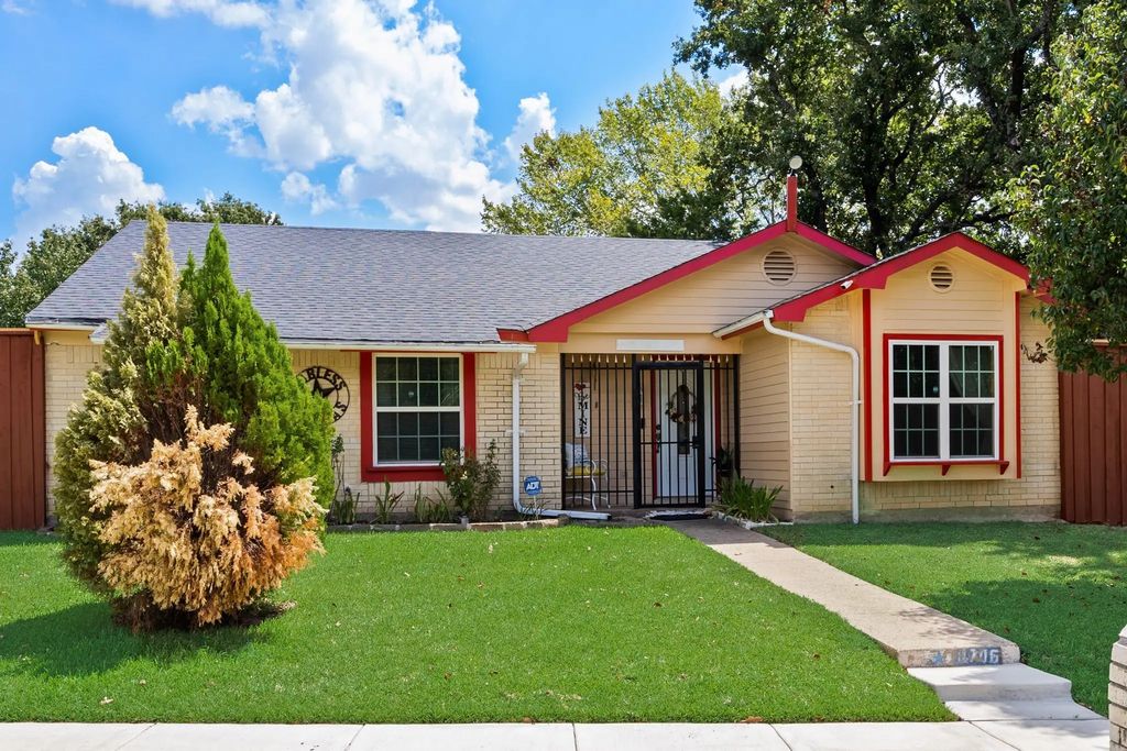 1706 Eastcliff Drive, Dallas