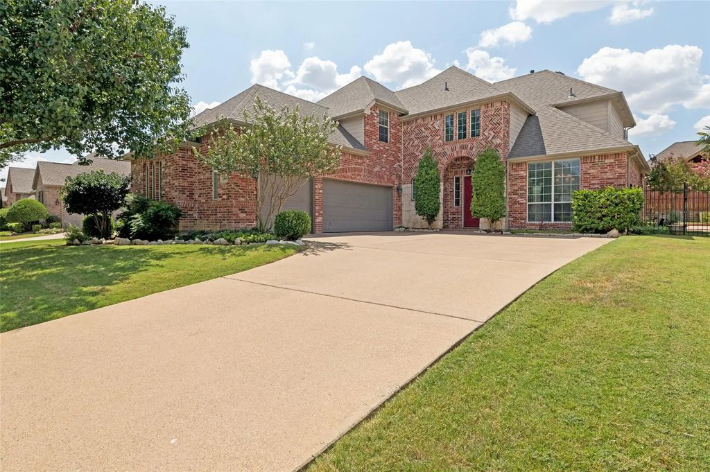 1807 Lake Glen Trail, Mansfield