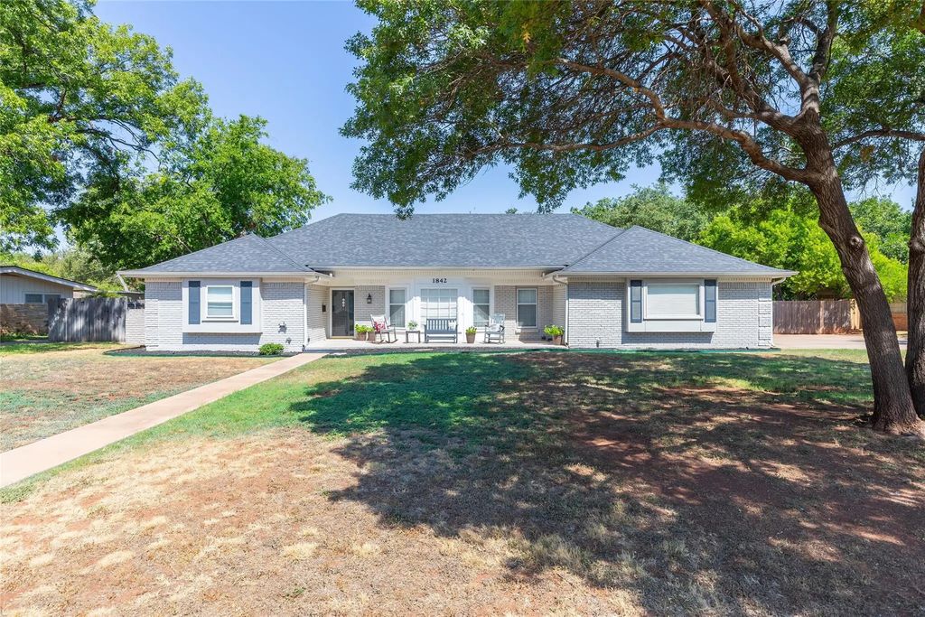 1842 Elmwood Drive, Abilene