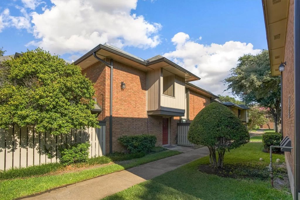 2805 Lineville Drive 105, Farmers Branch