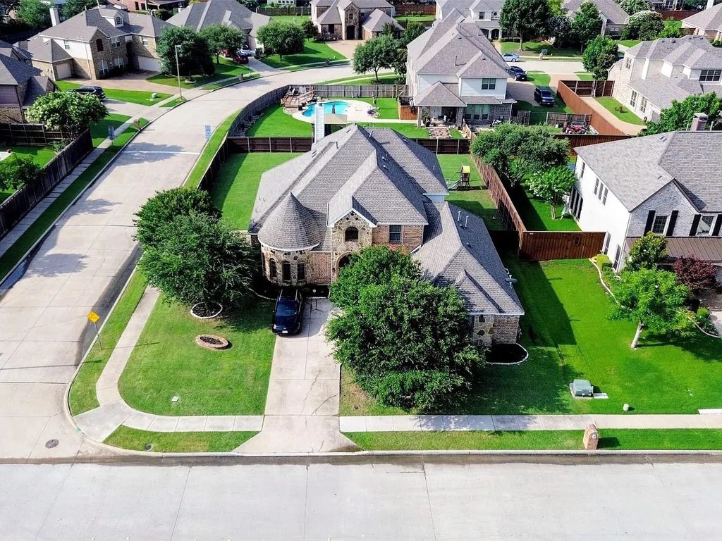 5730 Creek Crossing Lane, Sachse