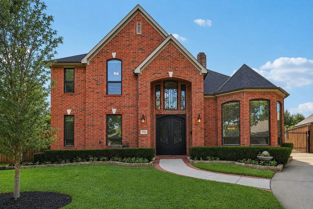 3720 Cripple Creek Court, Bedford