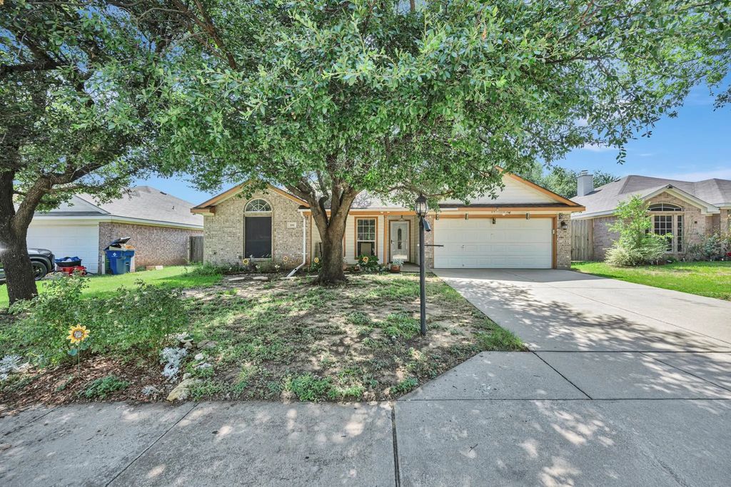 509 Birch Street, Crowley