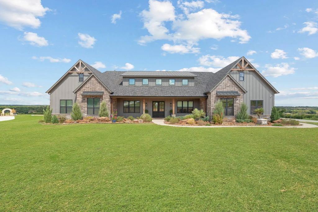 210 Wren View, Weatherford