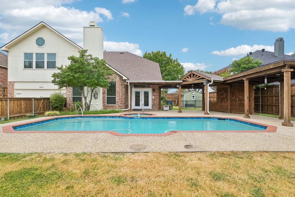 7410 Silverthorn Drive, Rowlett