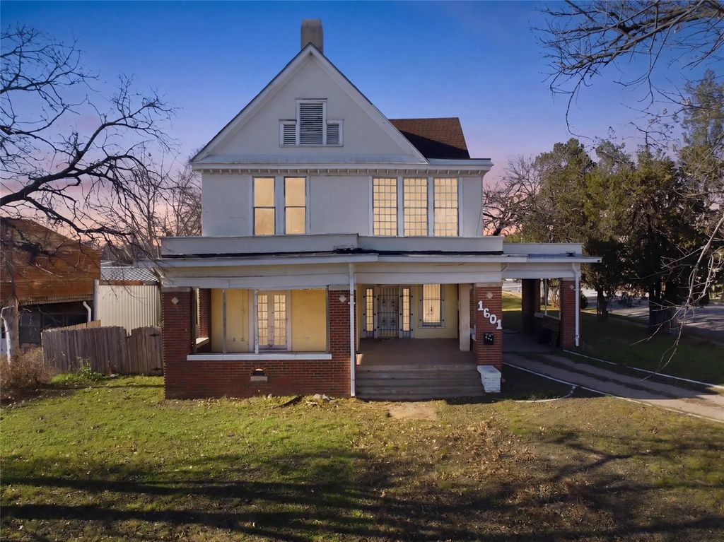 1601 Columbus Avenue, Waco